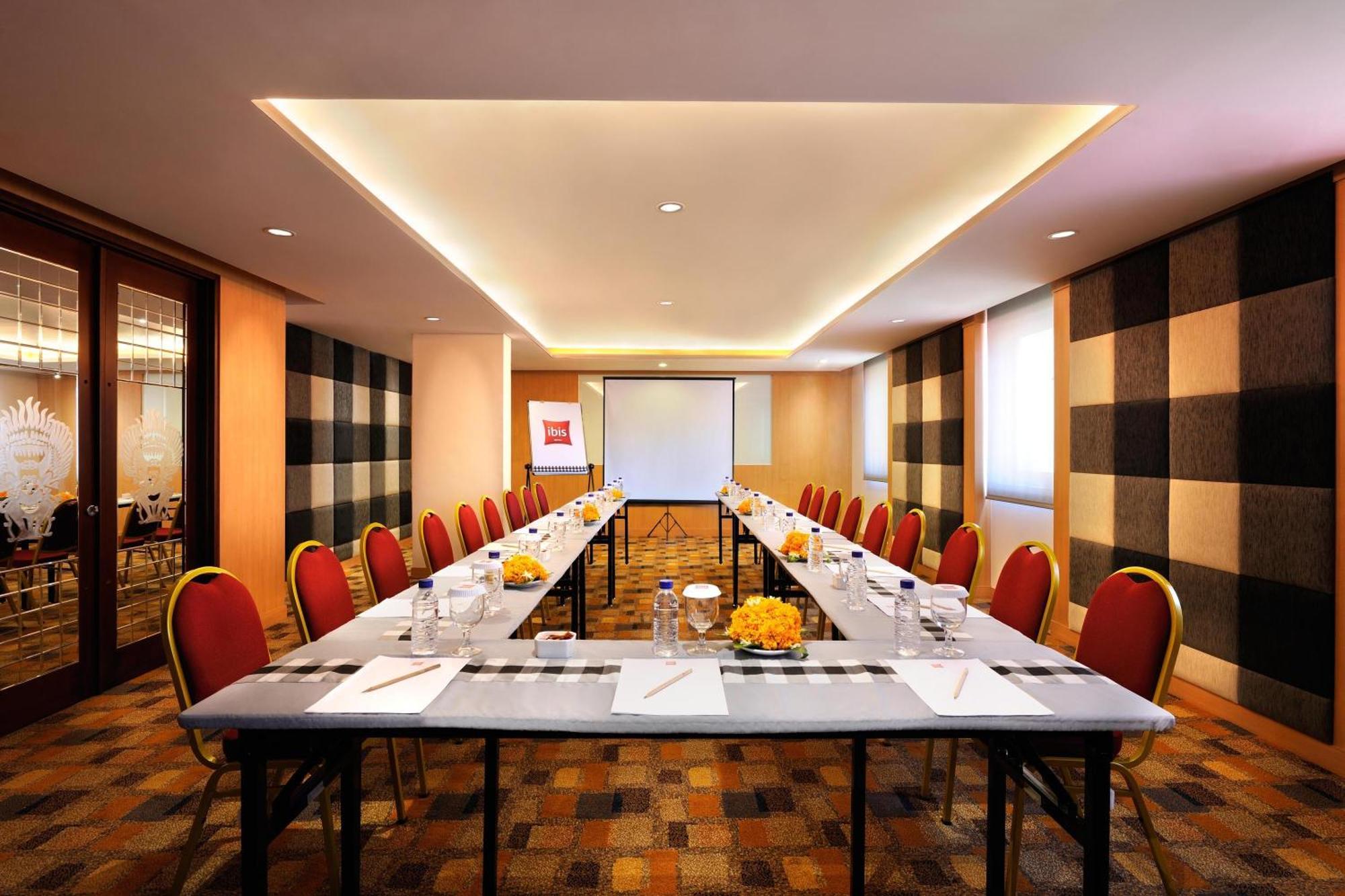 Ibis Bali Kuta Hotel Kuta  Business photo